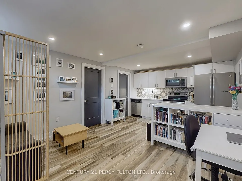 84 Wiley Ave #LOWER LEVEL