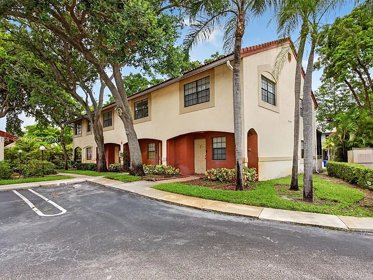 2878 Coral Springs Dr #2878 — Photo 1