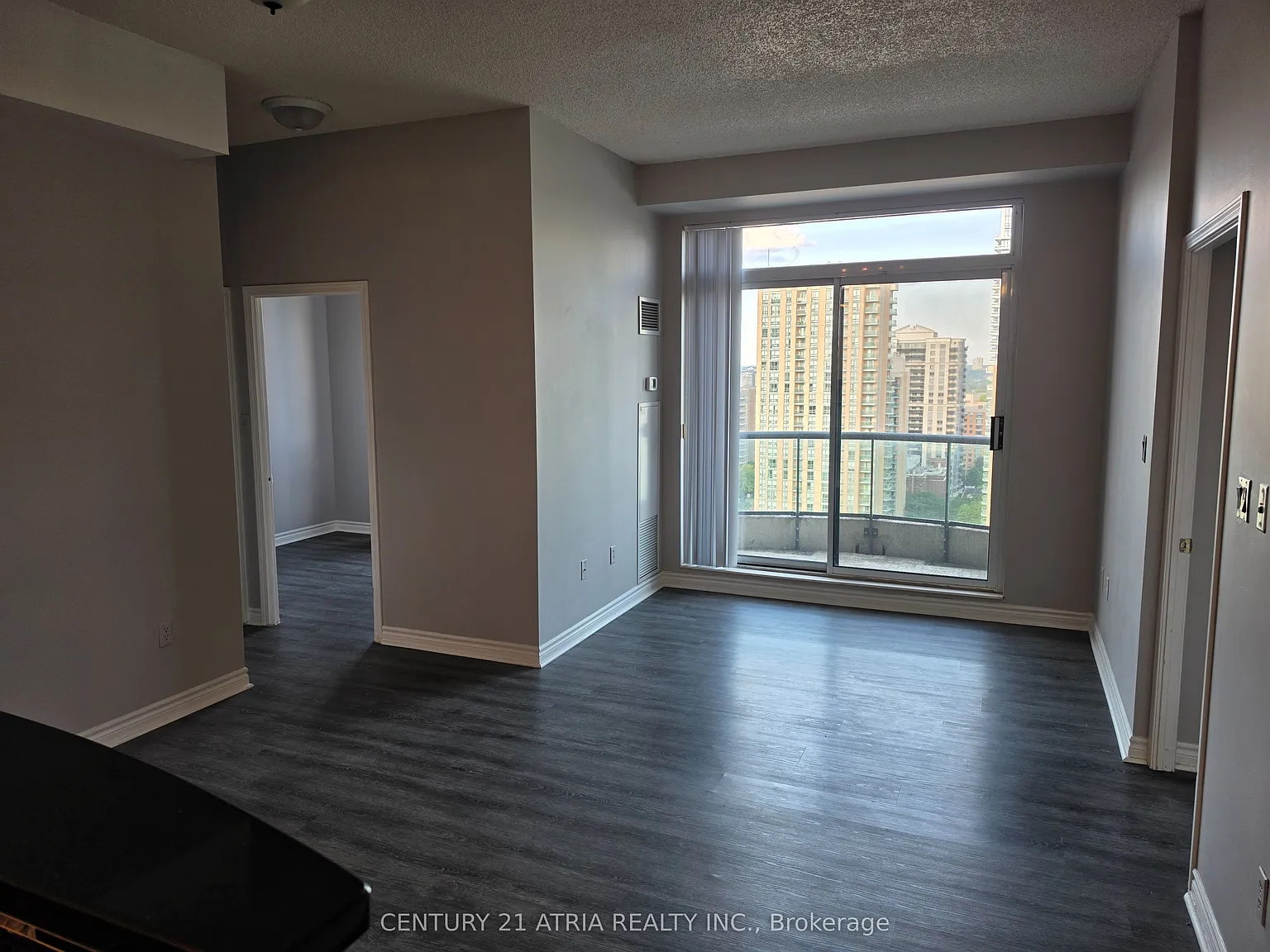 2 bed, $2,800 — Photo 4