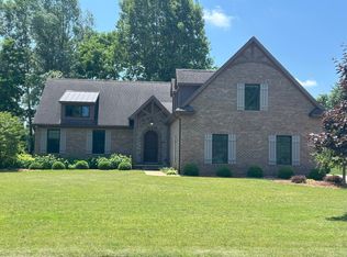 11904 Moose Ridge Dr, South Lyon, MI 48178