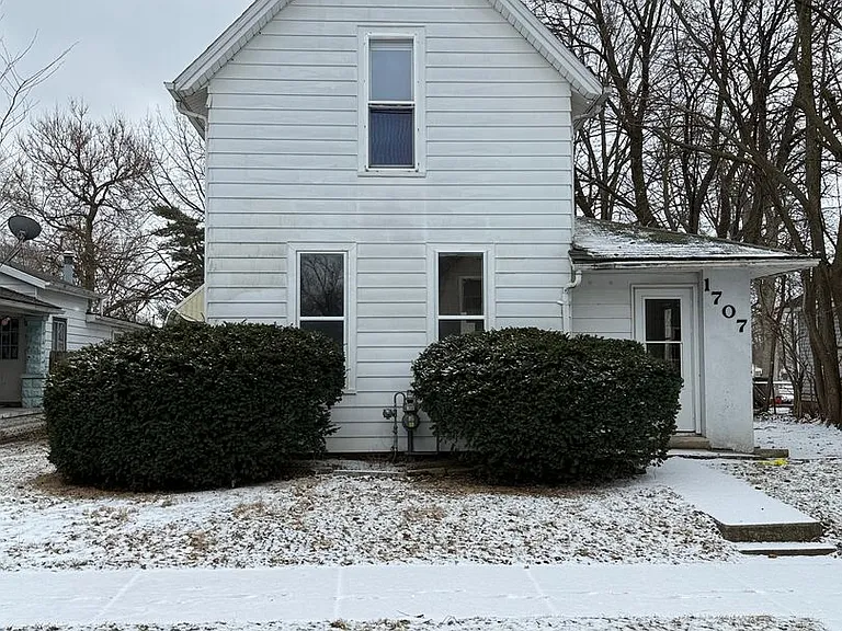 1707 Meharry St — Photo 1