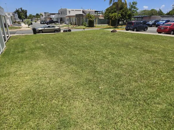 Urb Alturas De Flamboyan Calle 12 Solar #9, Bayamon, PR 00959