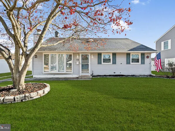 14 S Walnut Cir, West Berlin, NJ 08091