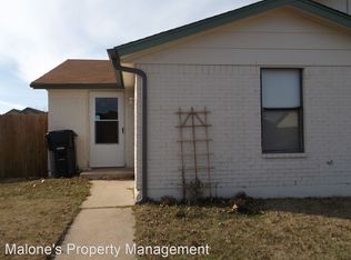 2111 Meench Dr, Moore, OK 73170