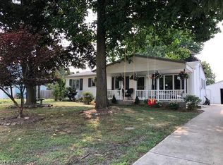 1503 Galaxy Dr, Mogadore, OH