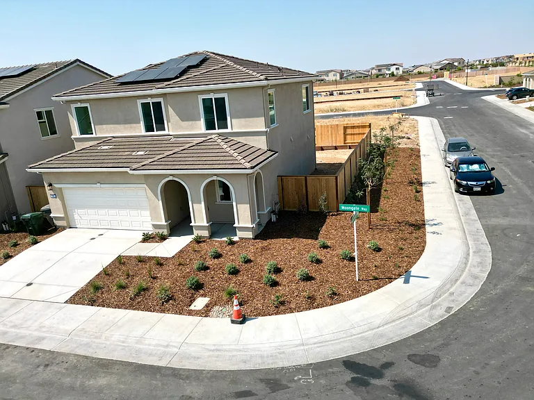 8081 Moongate Way — Photo 2