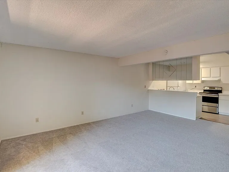 4012 Valeta St #302 — Photo 6