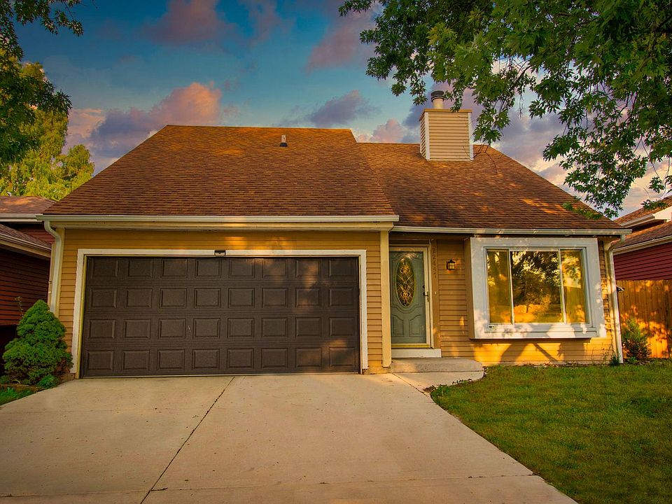 1st image of 22447 Franklin Dr