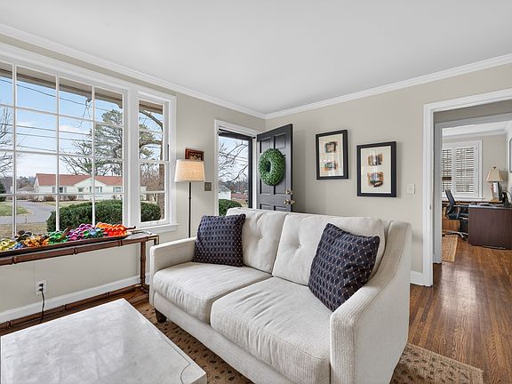 4th image of 515 Brentlawn Dr
