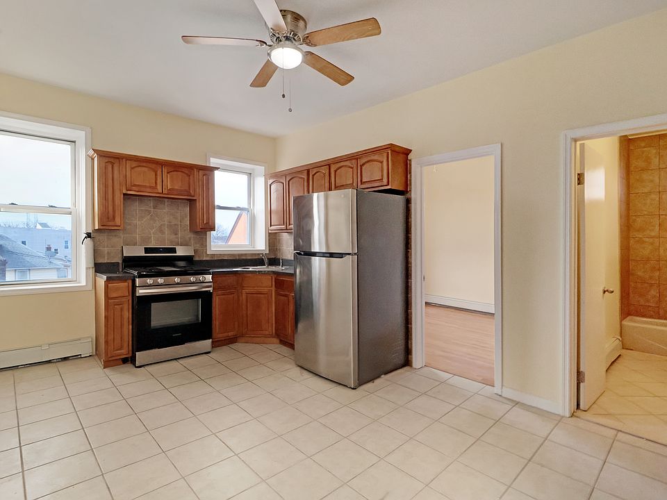 Eat in Kitchen