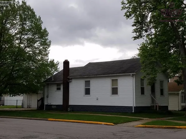 1402 Pearl St, Sandusky, OH 44870