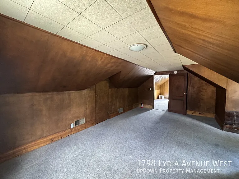 1798 Lydia Ave W — Photo 9