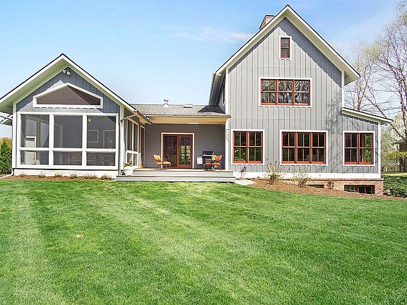 4th image of 2013 Pine Nook Ct NE