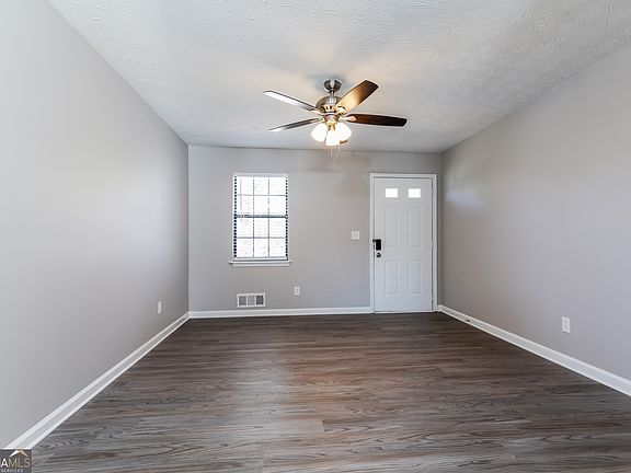2nd image of 1181 Timbercrest Dr