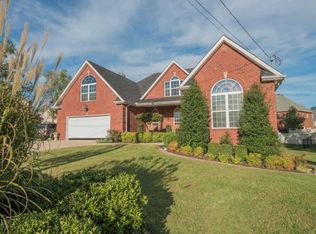 1011 Lily Ann Ct, La Vergne, TN 37086