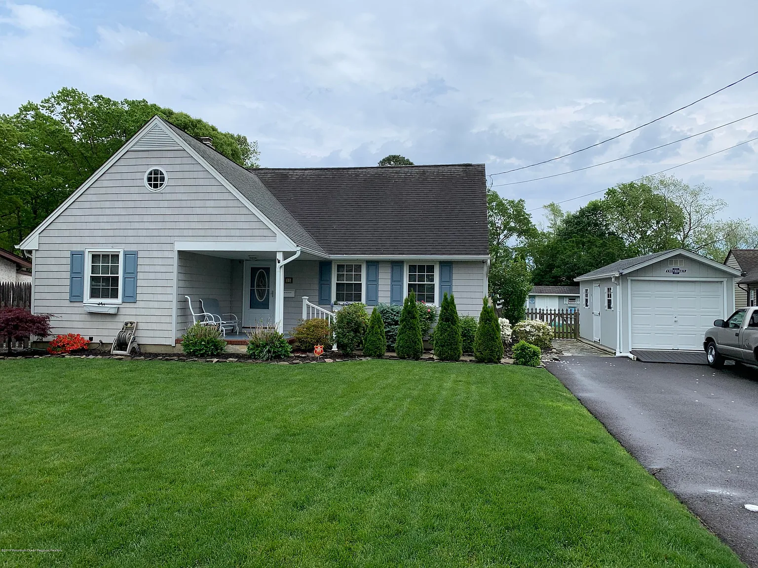 35 Laurelhurst Dr photo 1