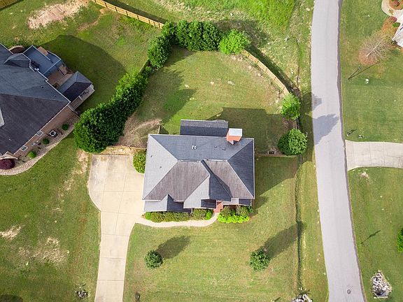2nd image of 454 Teal Dr