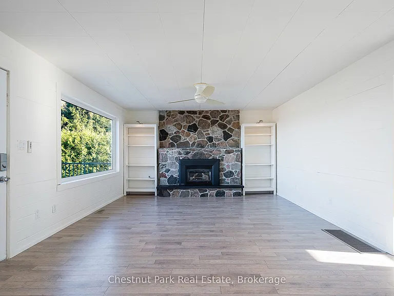 35 Saint Clair St — Photo 23