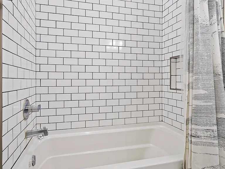 13637 Chepstow Ct — Photo 27