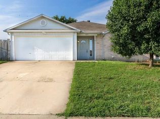 4675 W Dover St, Fayetteville, AR 72704