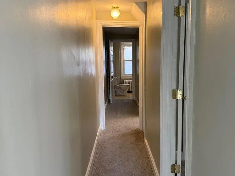 457 N Pitt St — Photo 20