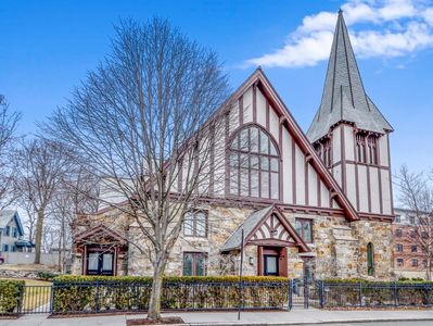 201 Freeman St APT A2, Brookline, MA, 02446