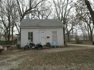 412 W 1st St, Ottawa, KS 66067
