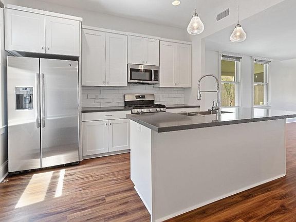 3rd image of 515 Division St Lot 13