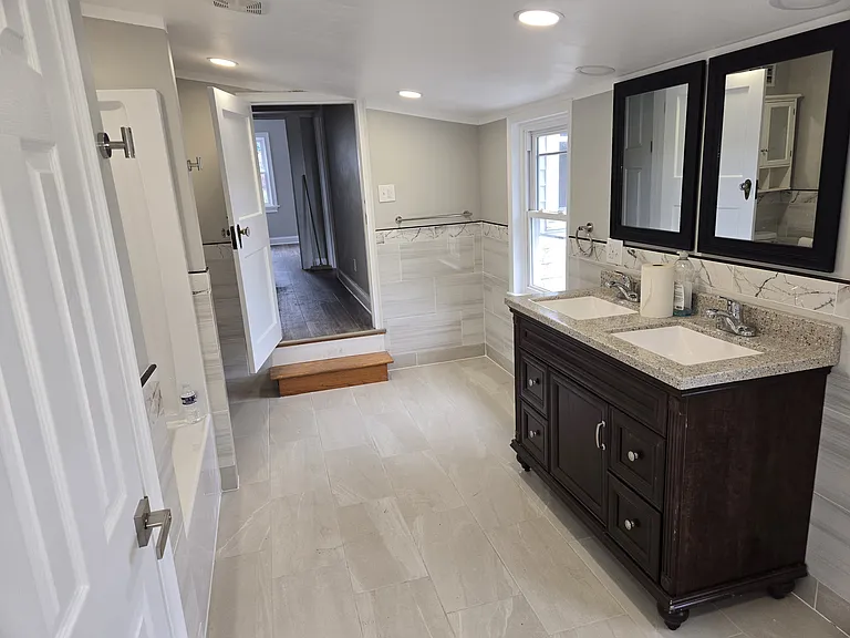 433 Main St — Photo 8
