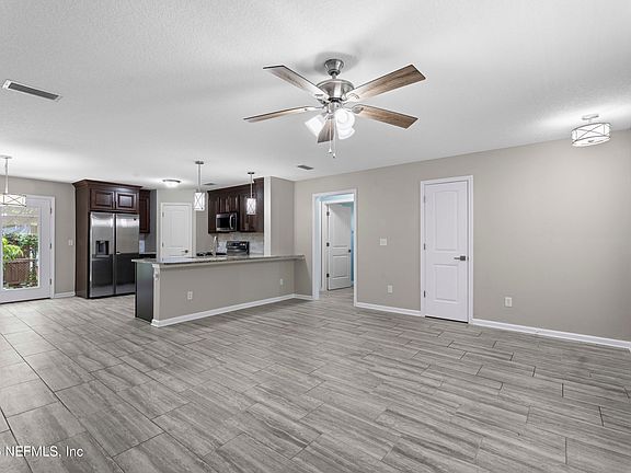 5th image of 1166 HARMONY Drive N