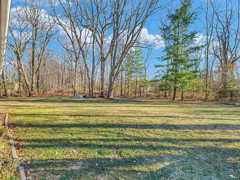 1705 Lake Shore Dr — Photo 42