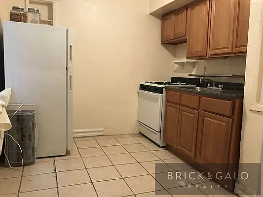 Rented by BRICK & GALO REALTY CORP | media 13