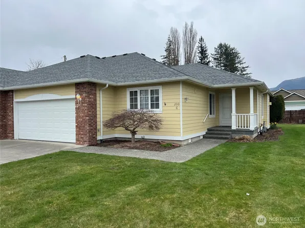 200 W 2nd Street #c, Nooksack, WA 98276