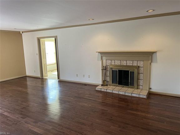 3rd image of 42 Glendale Rd