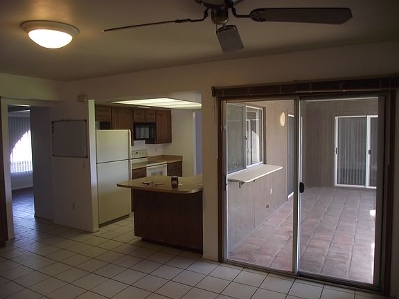 4th image of 2026 E Magdalena Dr