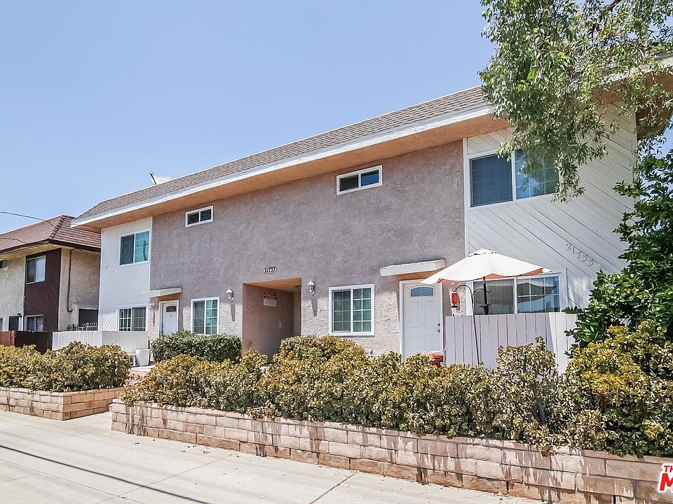 1st image of 21733 Lassen St APT 6