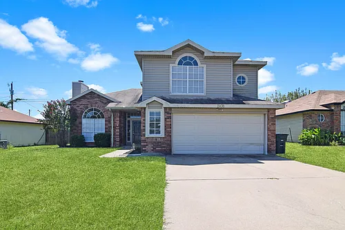 2408 Bluebonnet Dr Photo 1