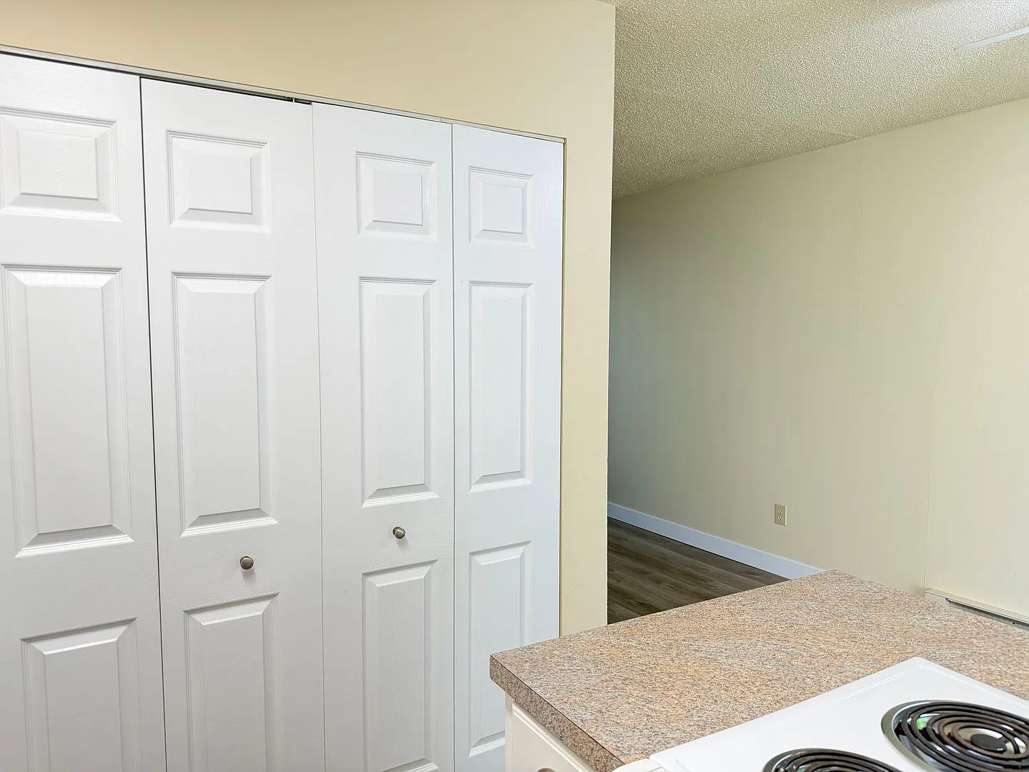 21st Street Duplex — Photo 4