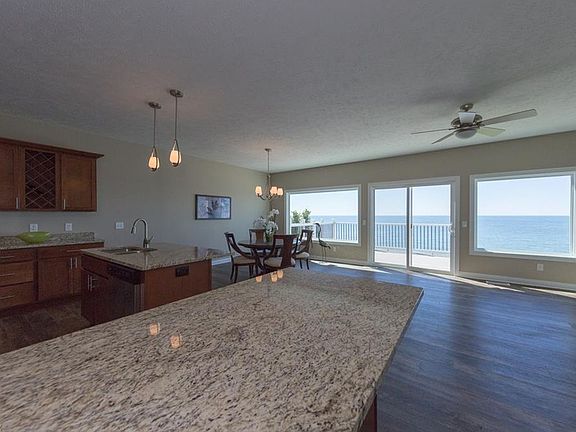 4th image of 112 Larimar Dr #112