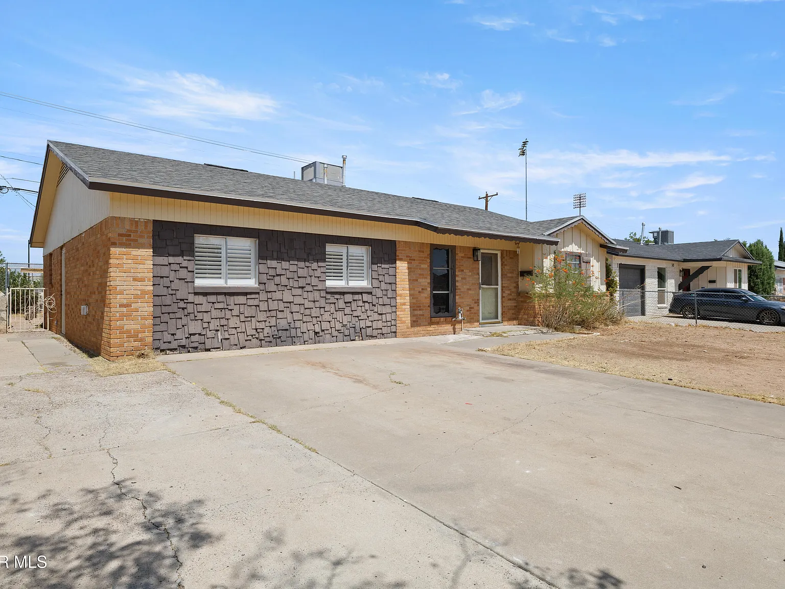3 bed, 2.0 bath, 1708 sqft, $1,700 — Photo 3