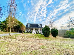 1090 Cinnamon Ridge Rd, Moneta, VA 24121