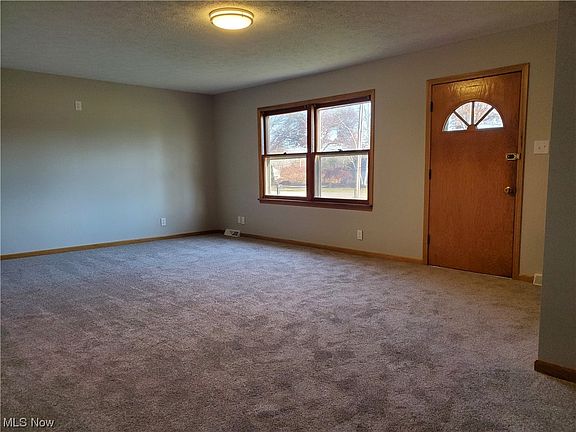 2nd image of 169 Fairlawn Ave