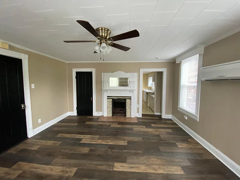 312 Aden St #5 — Photo 9