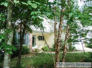 109 Woods Walk Ct, Carrboro, NC 27510