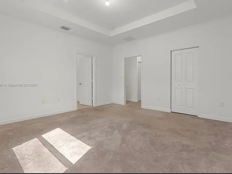 2605 SE 11th Ct — Photo 8
