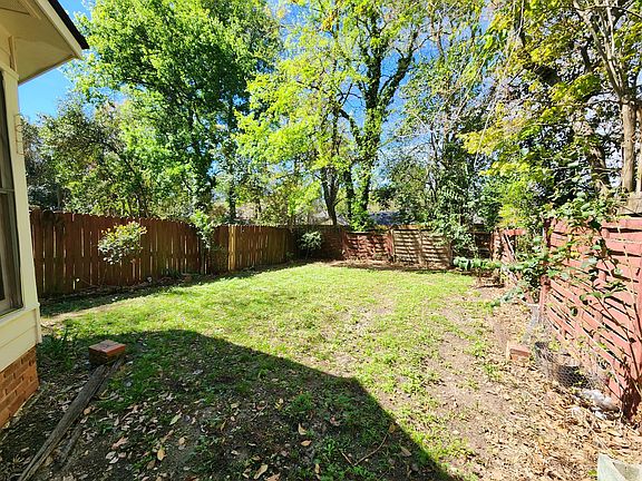 2nd image of 1269 Eberhart Ave