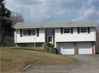 802 W George St, Carmichaels, PA 15320