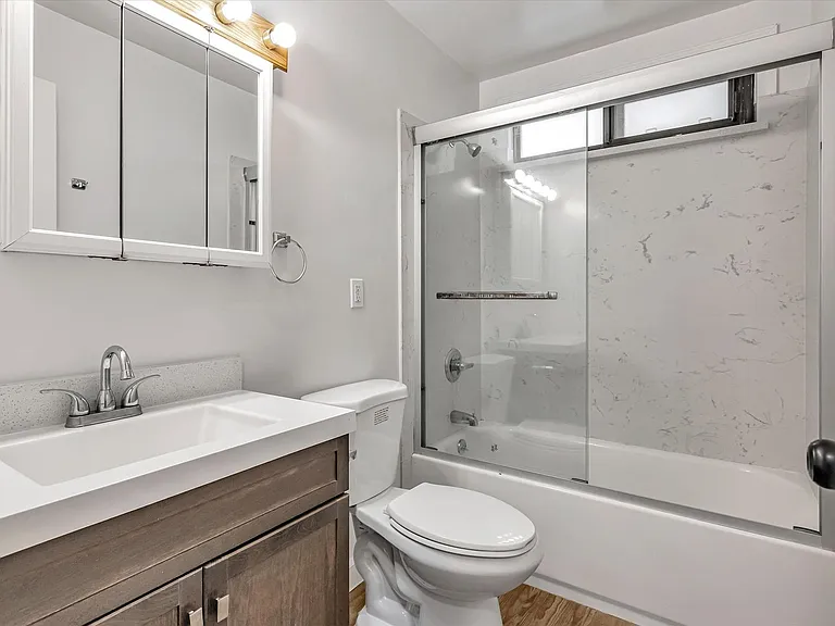 1680 Chestnut St — Photo 24