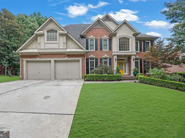 4294 Balmoral Glen Dr, Berkeley Lake, GA 30092