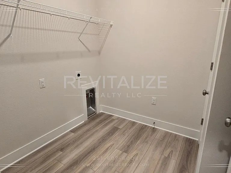 1730 Grouse St — Photo 7